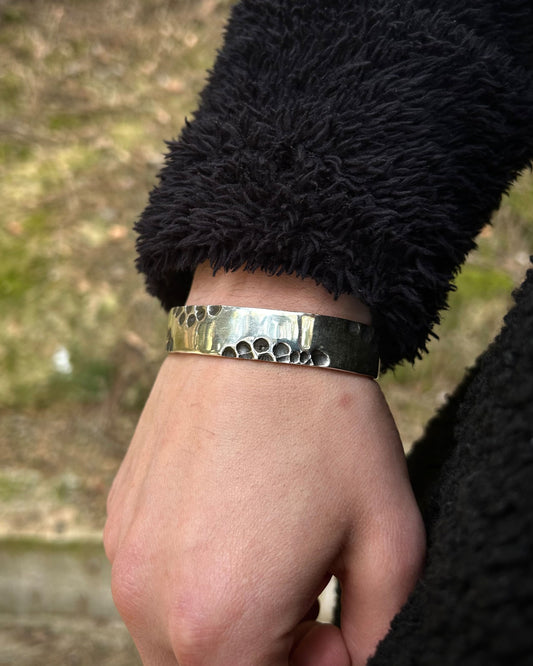 El Yapımı Dövme Gümüş Kelepçe Bilezik – Ayarlanabilir 925 Ayar Gümüş-Osiris Jewelry