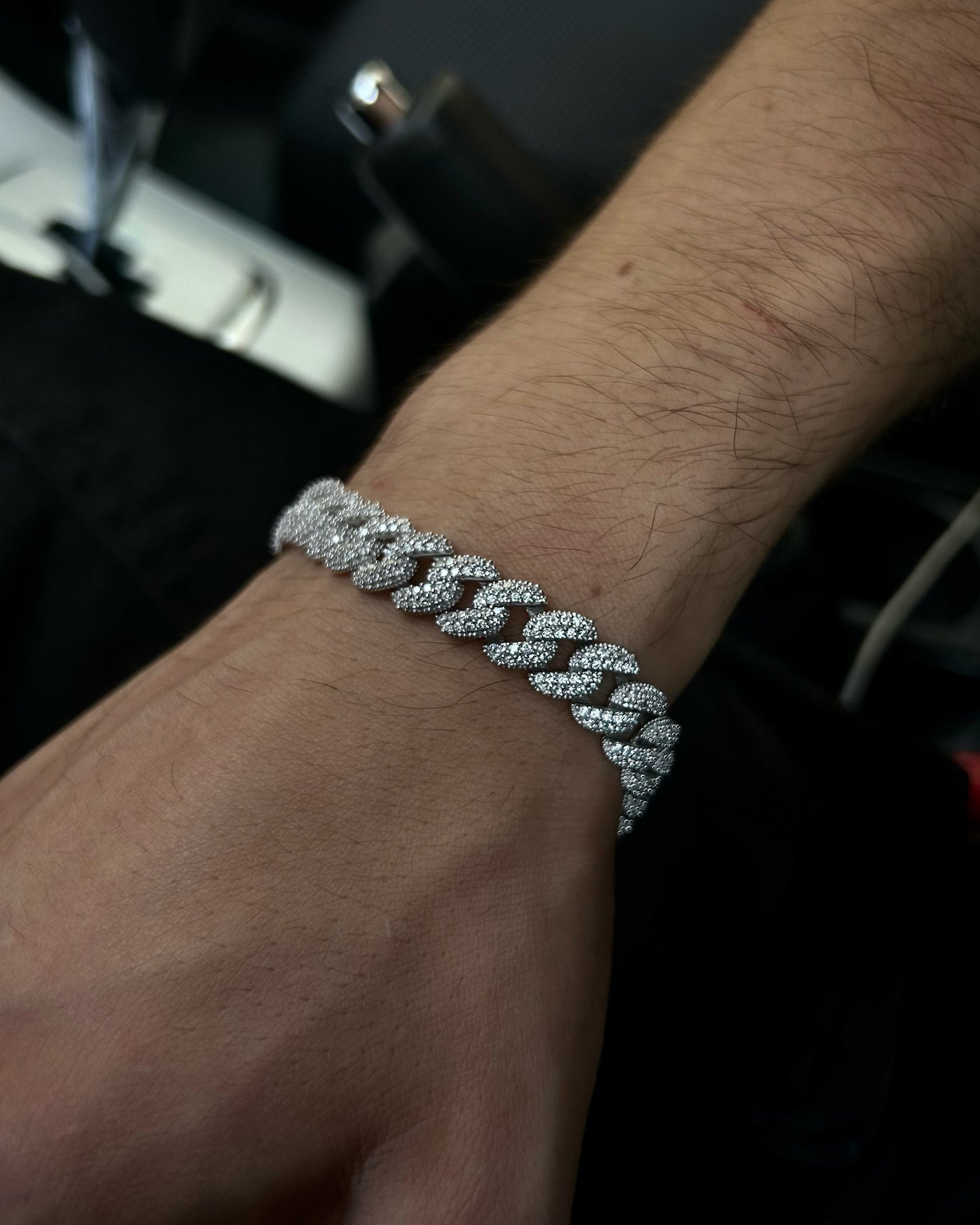 Iced Out Cuban Zincir Bileklik – 925 Ayar Gümüş Rodyum Kaplama