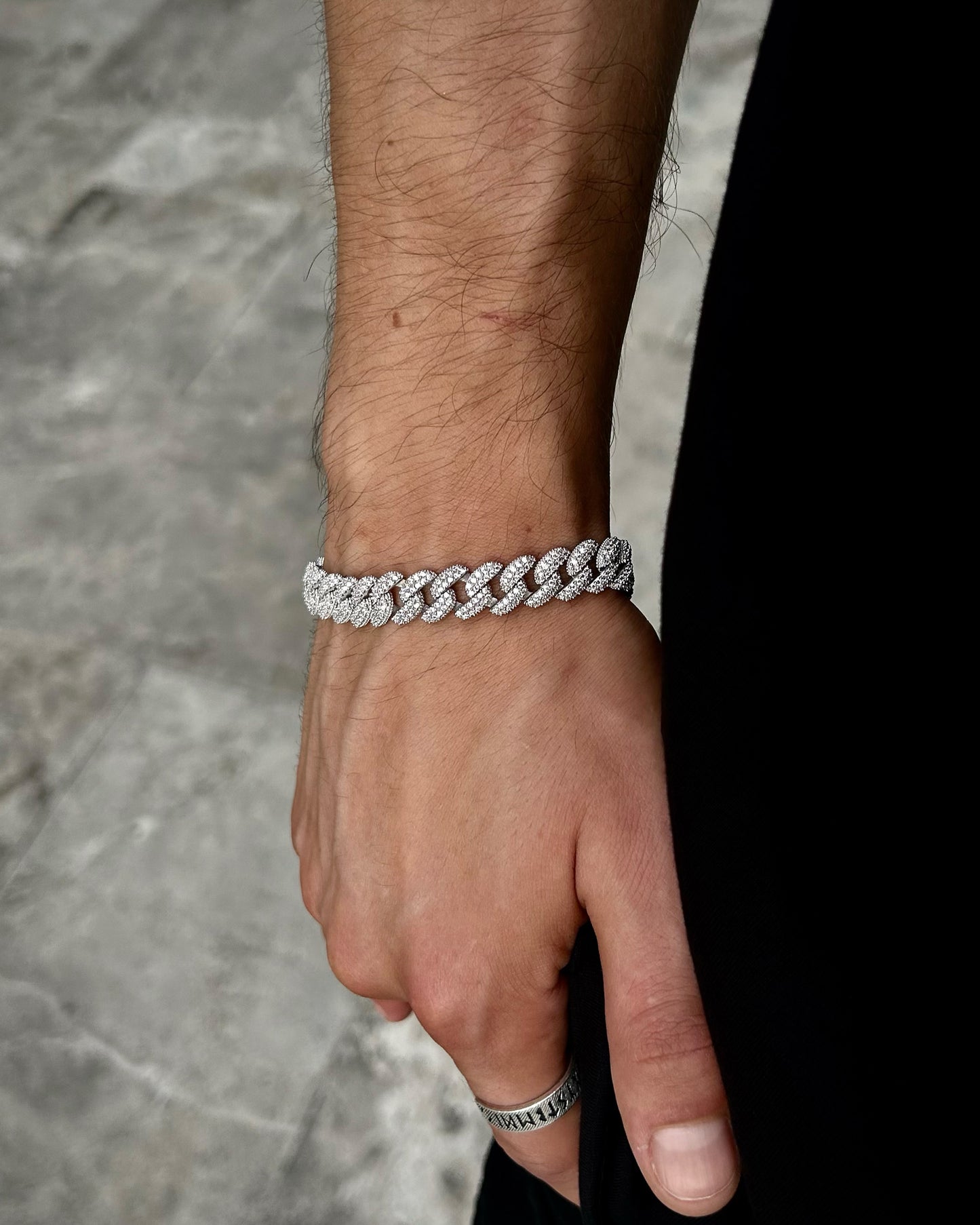Iced Out Cuban Zincir Bileklik – 925 Ayar Gümüş Rodyum Kaplama