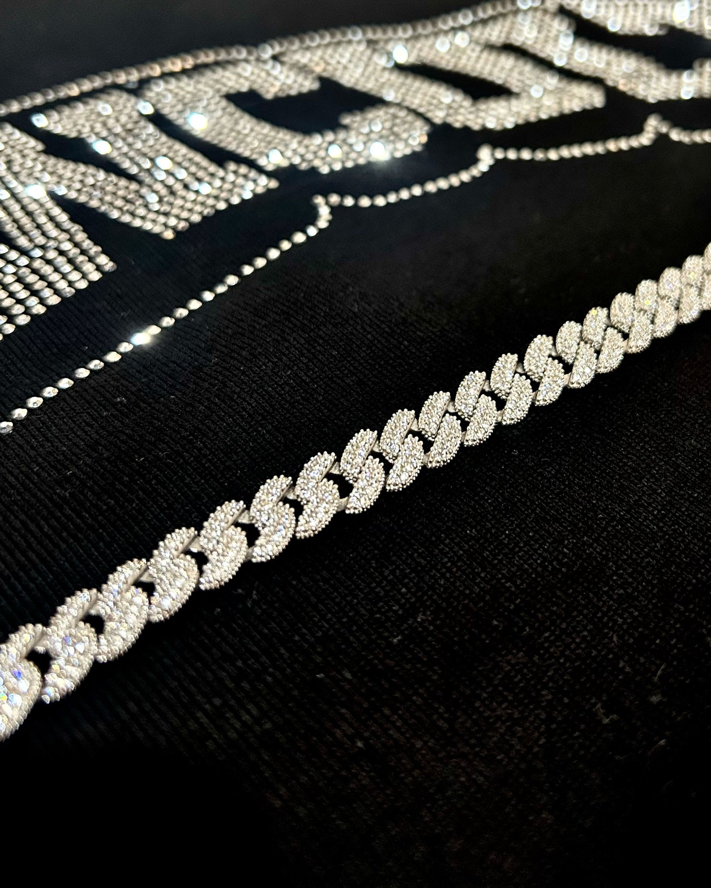 Iced Out Cuban Zincir Bileklik – 925 Ayar Gümüş Rodyum Kaplama