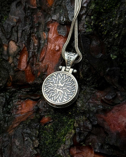 Ay Yıldız ve Bozkurt Kolye (Döner Mekanizmalı) – 925 Ayar Gümüş