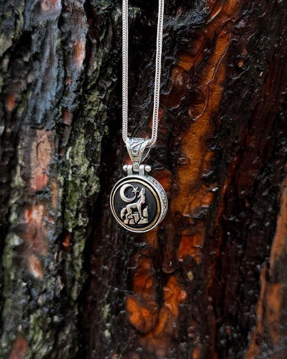 Ay Yıldız ve Bozkurt Kolye (Döner Mekanizmalı) – 925 Ayar Gümüş