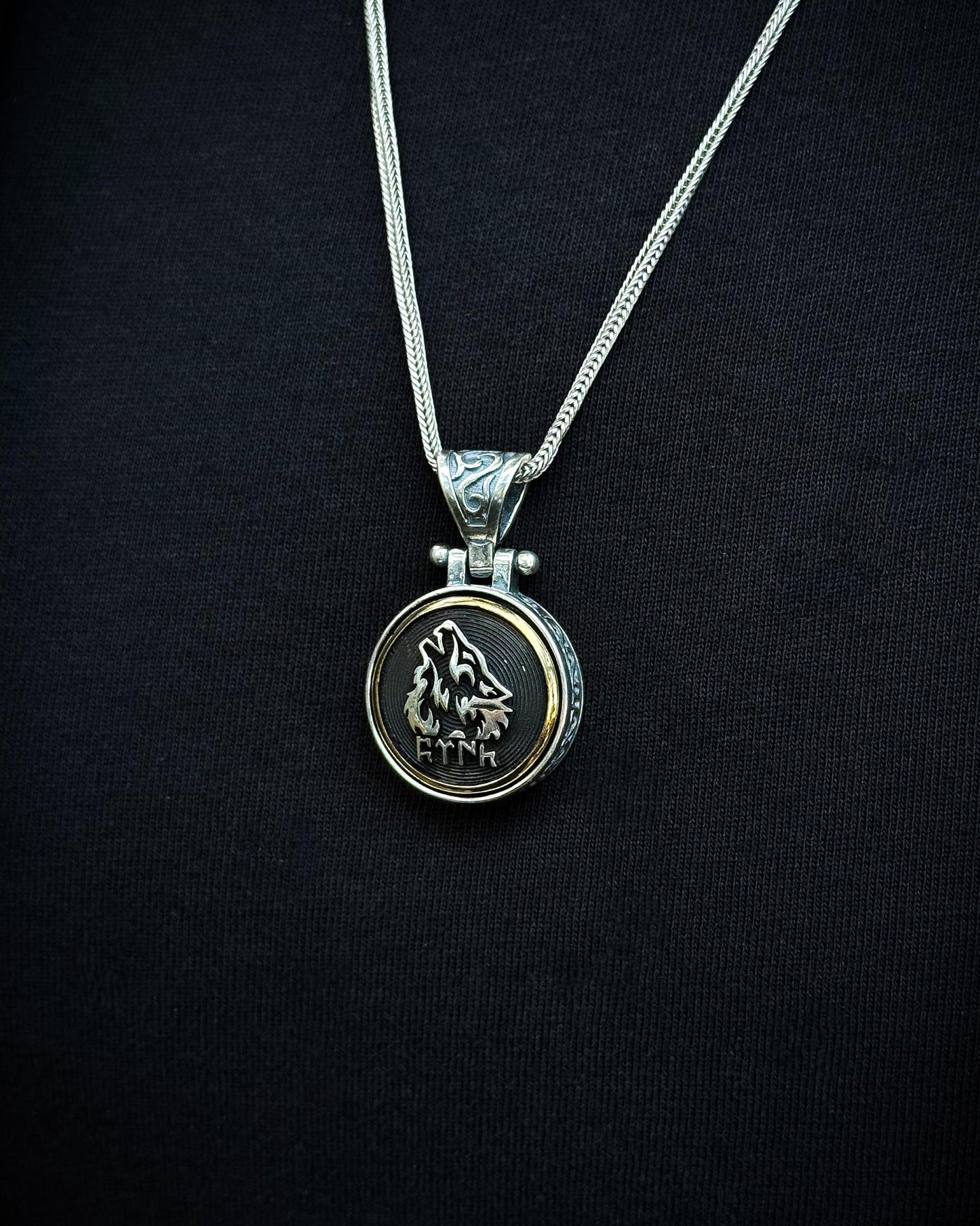 Türk Yazılı Bozkurt Kolye (Döner Mekanizmalı) – 925 Ayar Gümüş