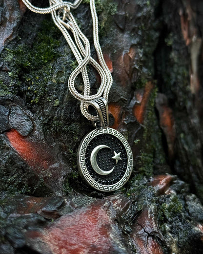 Siyah Ay Yıldız Madalyon Kolye – 925 Ayar Gümüş