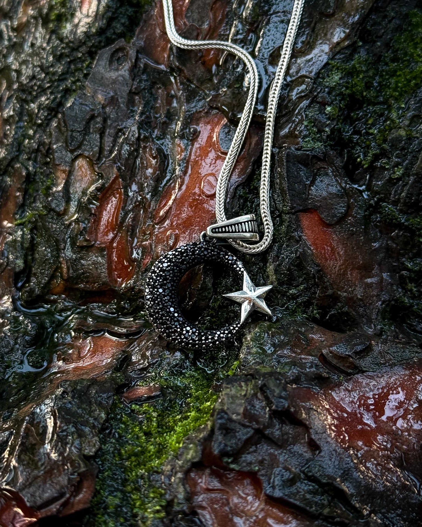 Siyah Taşlı Ay Yıldız Kolye - 925 Ayar Gümüş