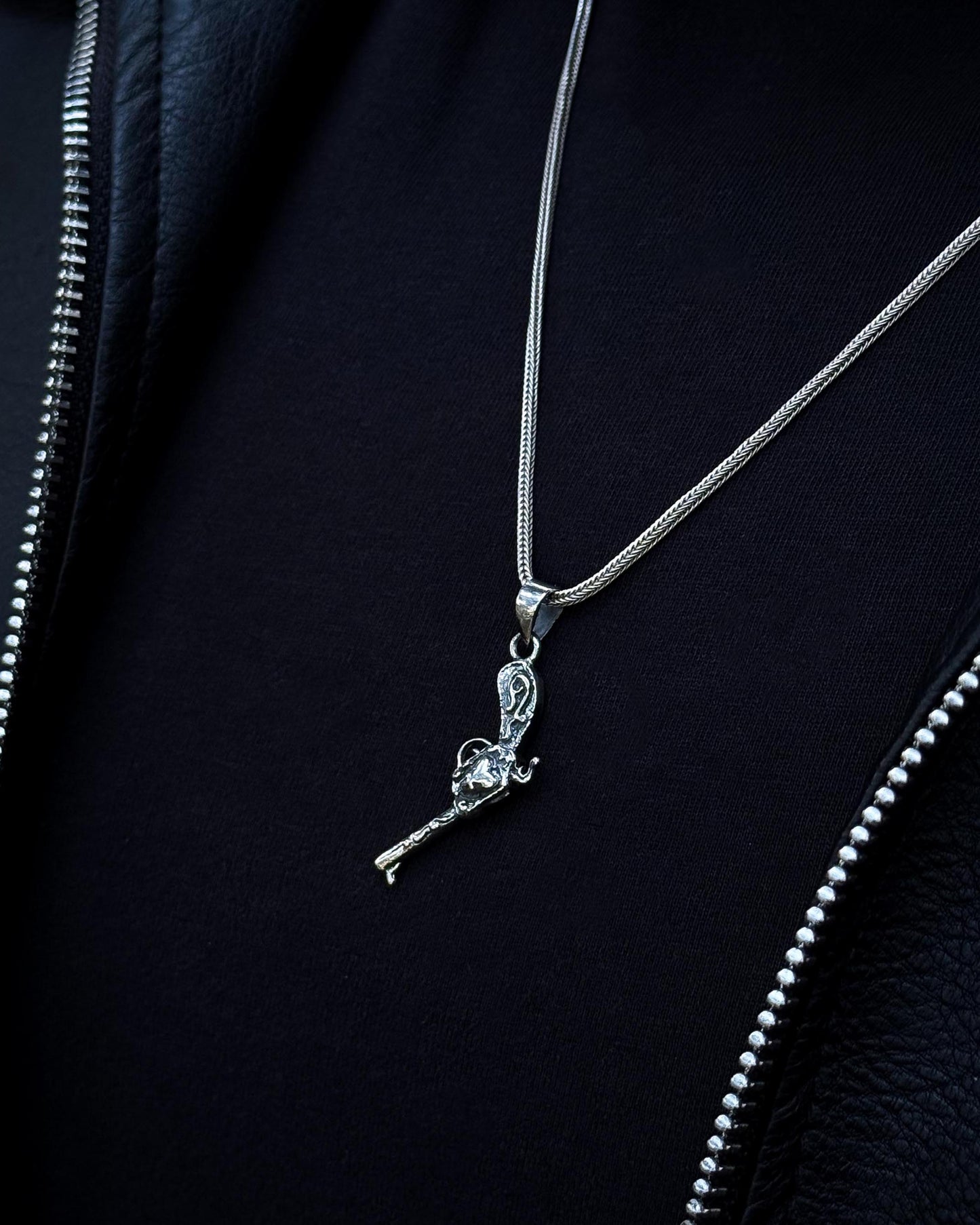 Altıpatlar Tabanca Kolye – 925 Ayar Gümüş