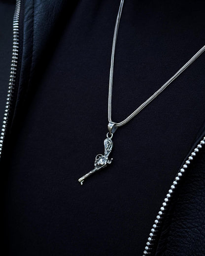 Altıpatlar Tabanca Kolye – 925 Ayar Gümüş