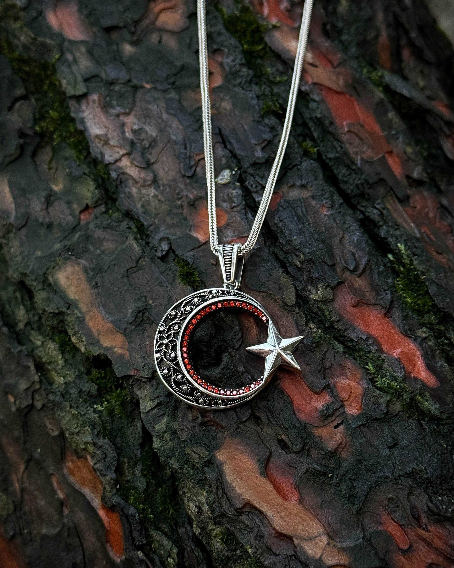 Kırmızı Taşlı Ay Yıldız Kolye – 925 Ayar Gümüş