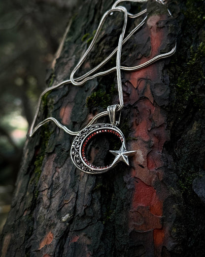 Kırmızı Taşlı Ay Yıldız Kolye – 925 Ayar Gümüş