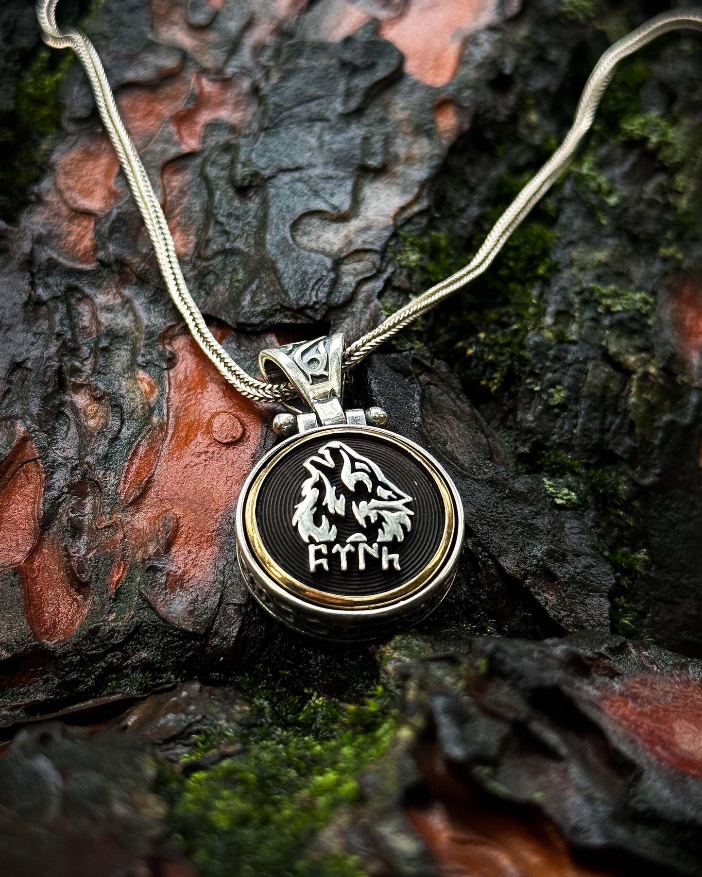 Türk Yazılı Bozkurt Kolye (Döner Mekanizmalı) – 925 Ayar Gümüş