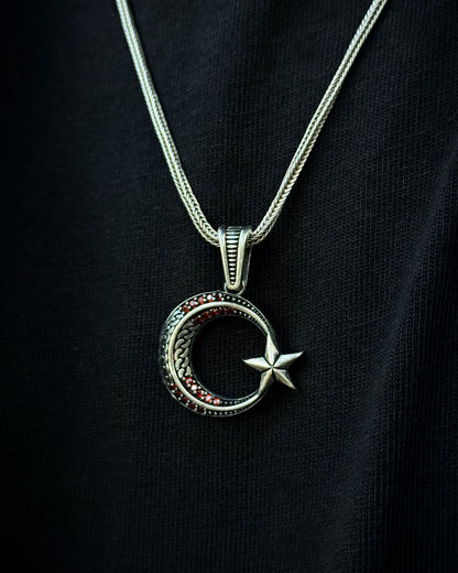 Kırmızı Taşlı Minimal Ay Yıldız Kolye – 925 Ayar Gümüş