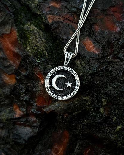 Siyah Ay Yıldız Madalyon Kolye – 925 Ayar Gümüş