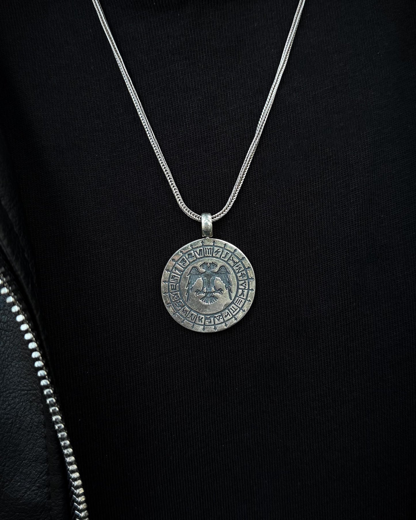 Selçuklu Kartalı ve Oğuz Boyları Kazıma Kolye – 925 Ayar Gümüş