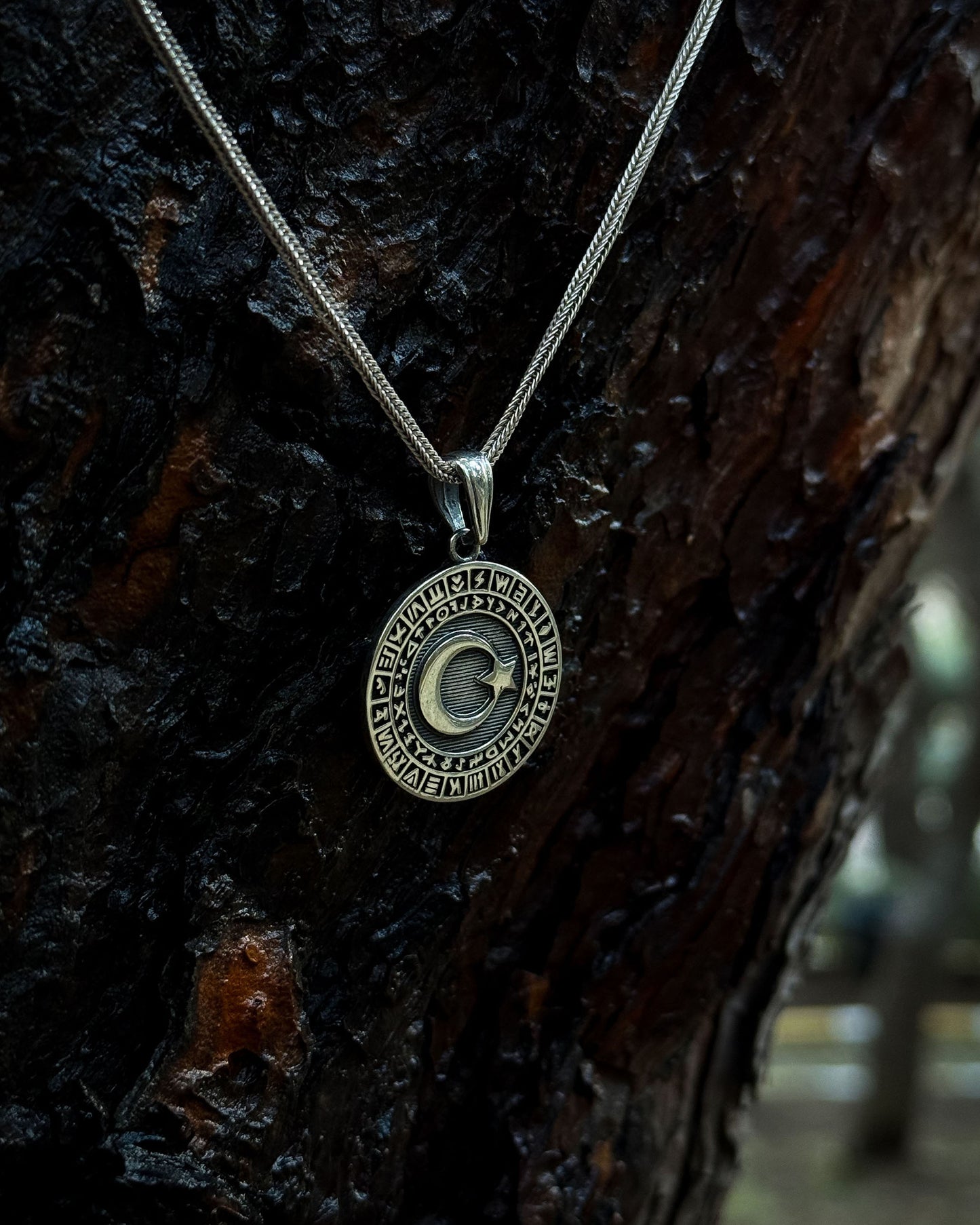 Ayyıldız ve Oğuz Boyları Madalyon Kolye – 925 Ayar Gümüş