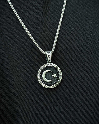 Siyah Ay Yıldız Madalyon Kolye – 925 Ayar Gümüş