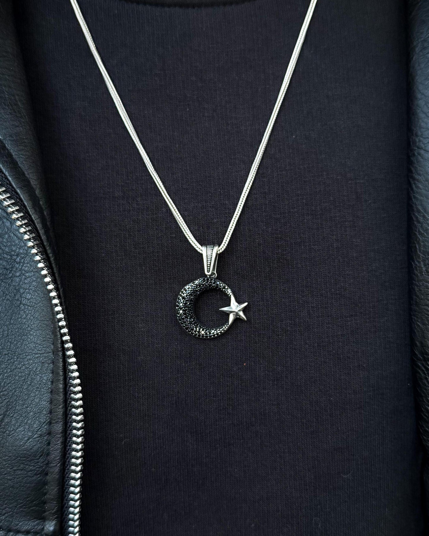 Siyah Taşlı Ay Yıldız Kolye - 925 Ayar Gümüş