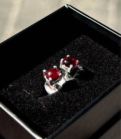 Bordo Taşlı Erkek Küpe - 925 Ayar Gümüş