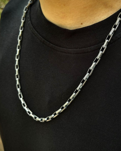 El İşlemeli Zincir Kolye - 925 Ayar Gümüş-Osiris Jewelry