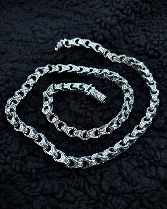 Ağır İşlemeli Oval Zincir Kolye – 925 Ayar Gümüş
