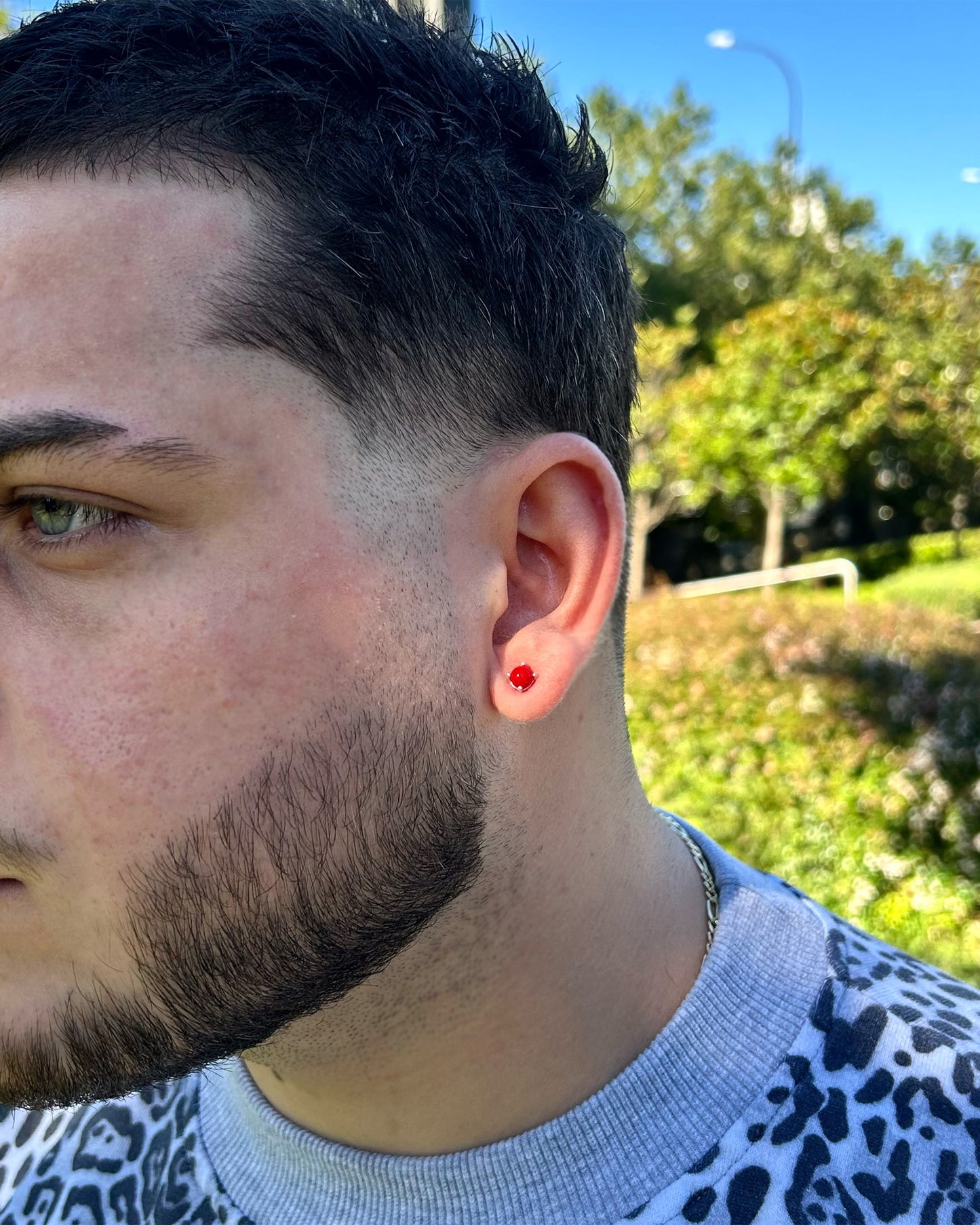 Boucles d'oreilles homme en argent sterling 925 avec pierre rouge