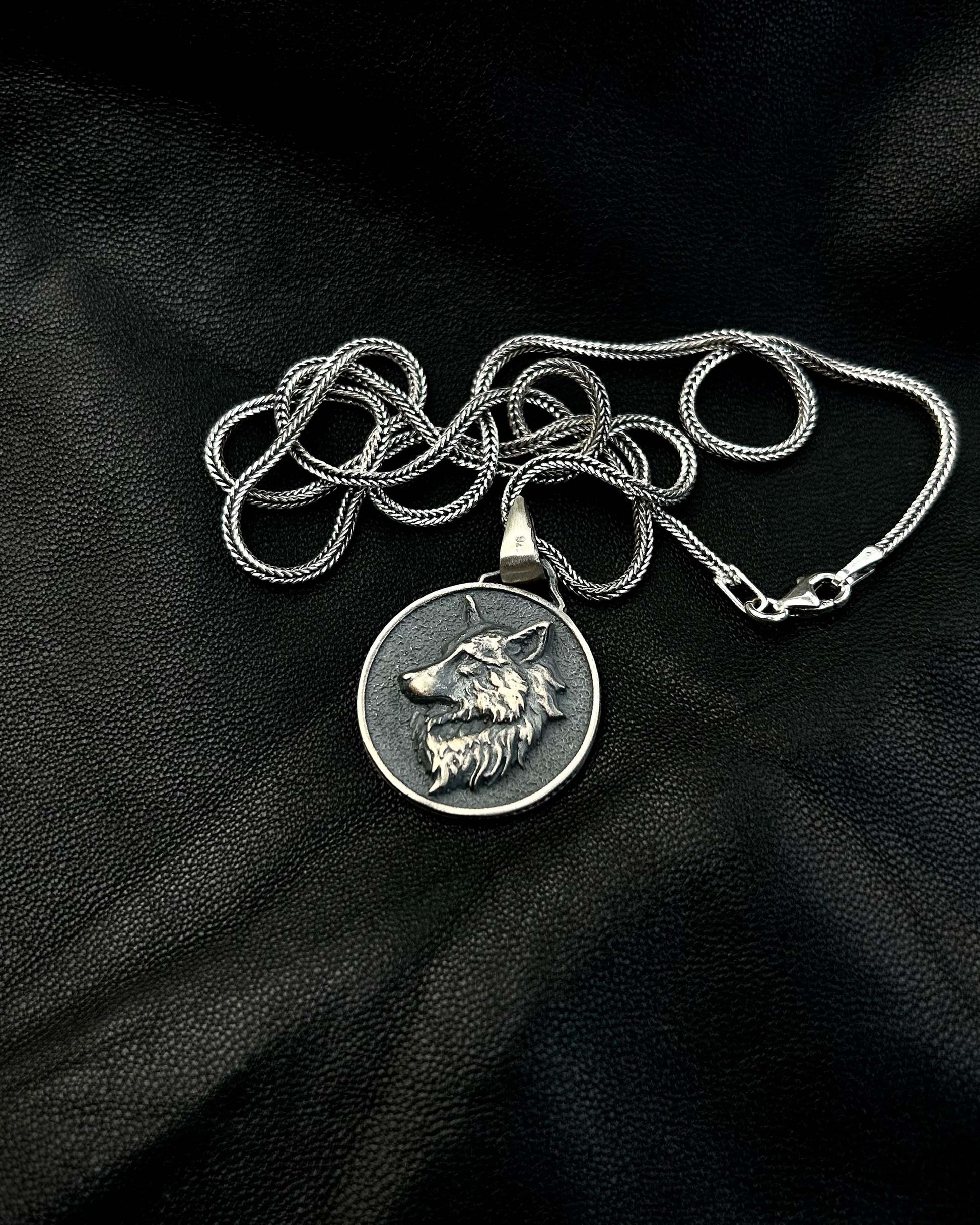 Kurt Madalyon Kolye – 925 Ayar Gümüş-Kolye-Osiris Jewelry