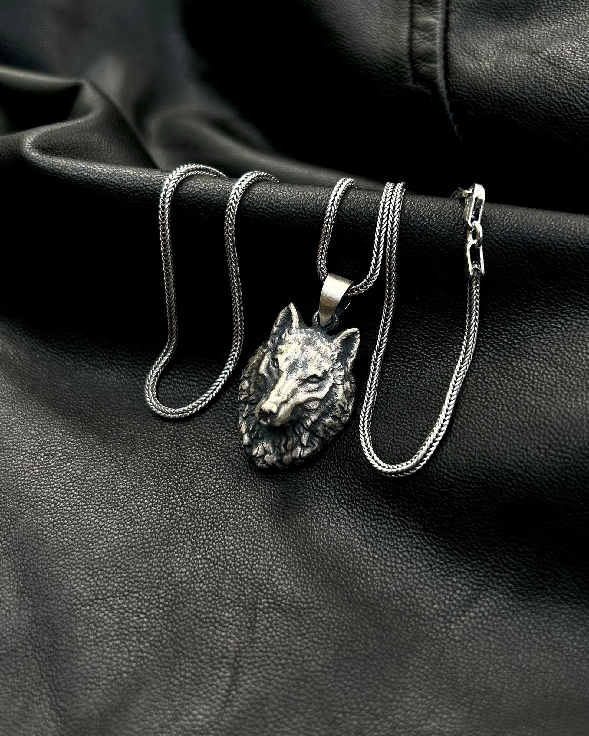 3 Boyutlu Kurt Kolye – 925 Ayar Gümüş-Kolye-Osiris Jewelry