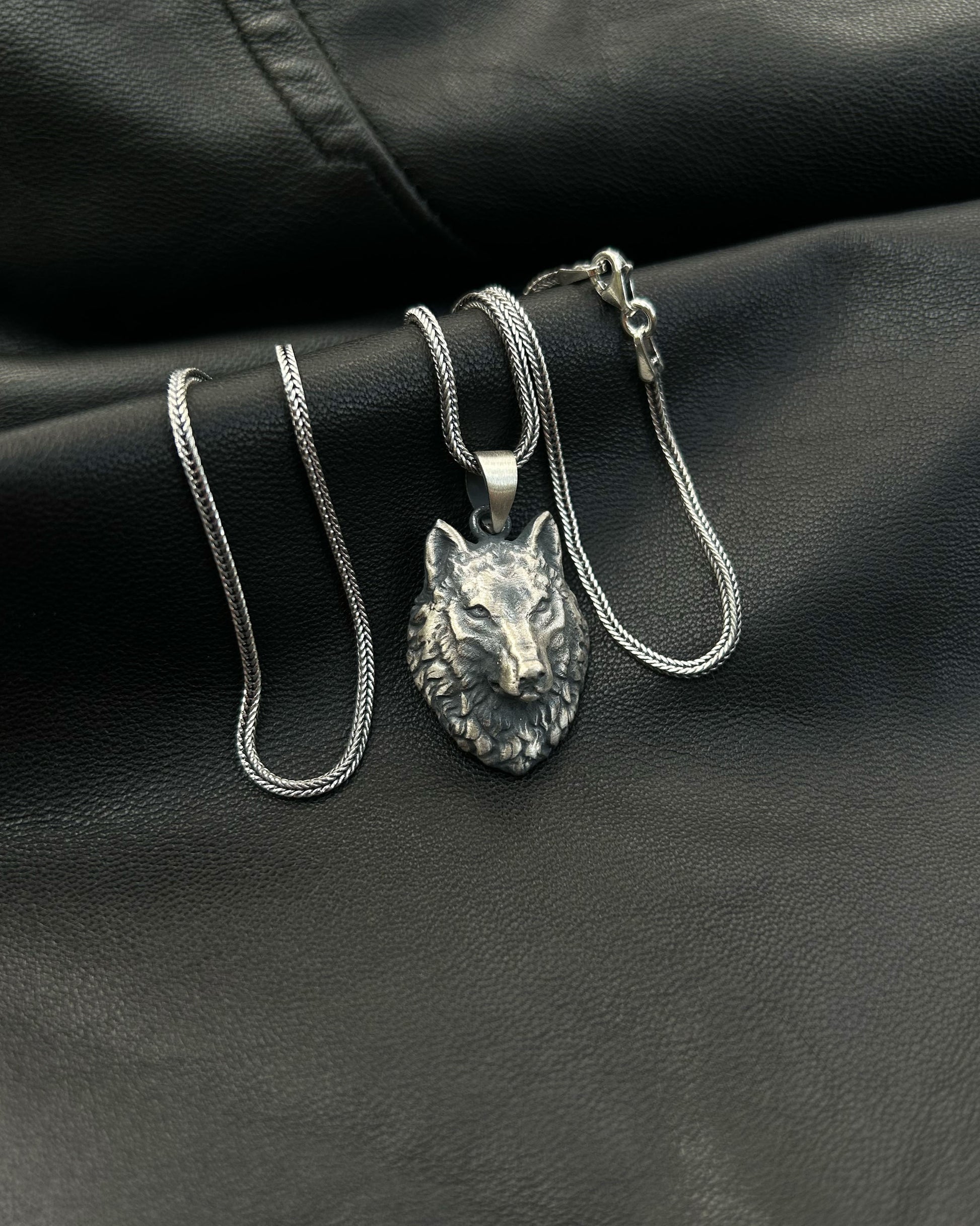 3 Boyutlu Kurt Kolye – 925 Ayar Gümüş-Kolye-Osiris Jewelry