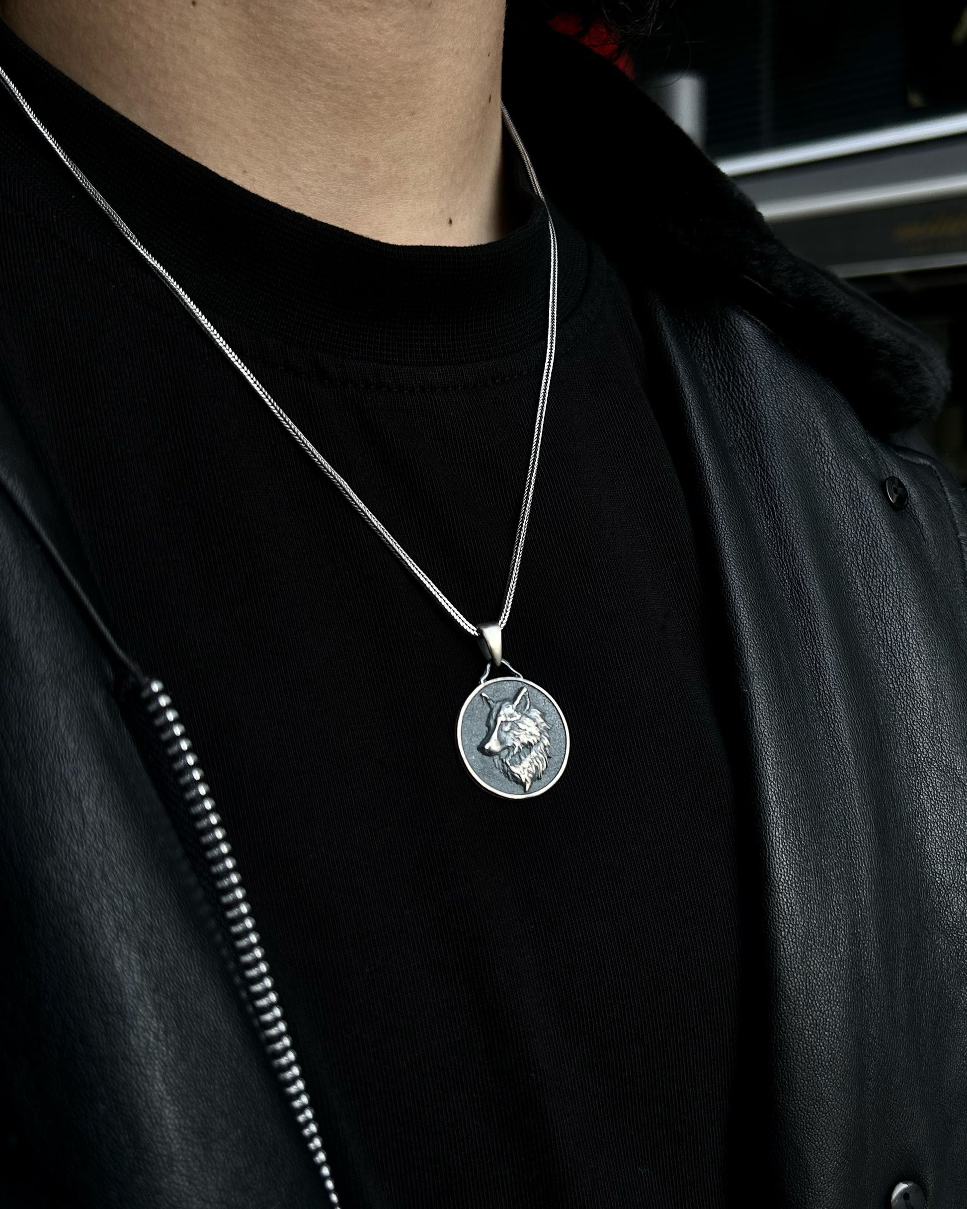 Kurt Madalyon Kolye – 925 Ayar Gümüş-Kolye-Osiris Jewelry