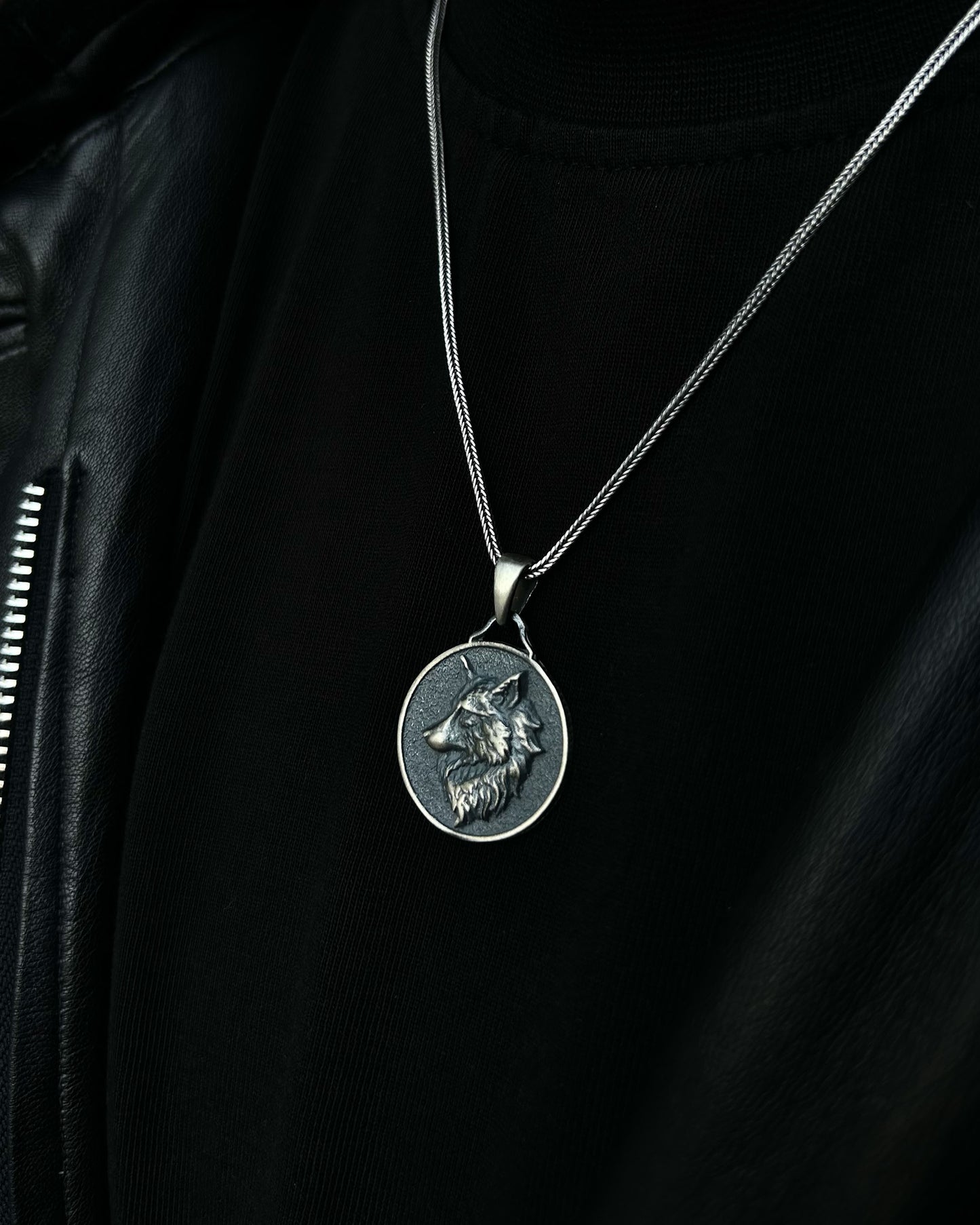 Kurt Madalyon Kolye – 925 Ayar Gümüş-Kolye-Osiris Jewelry