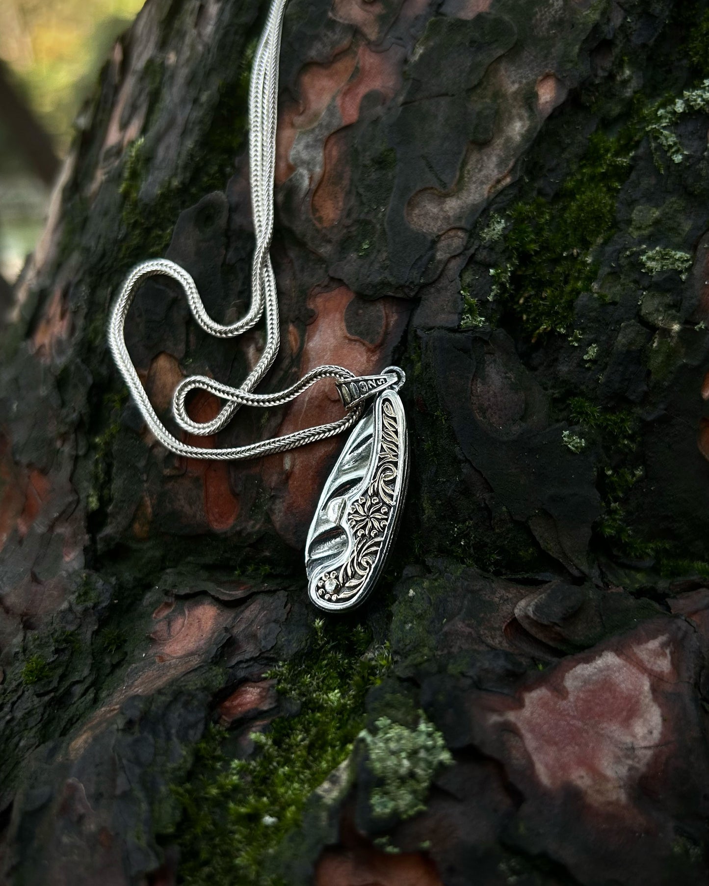 İşlemeli Katlanır Bıçak Kolye – 925 Ayar Gümüş