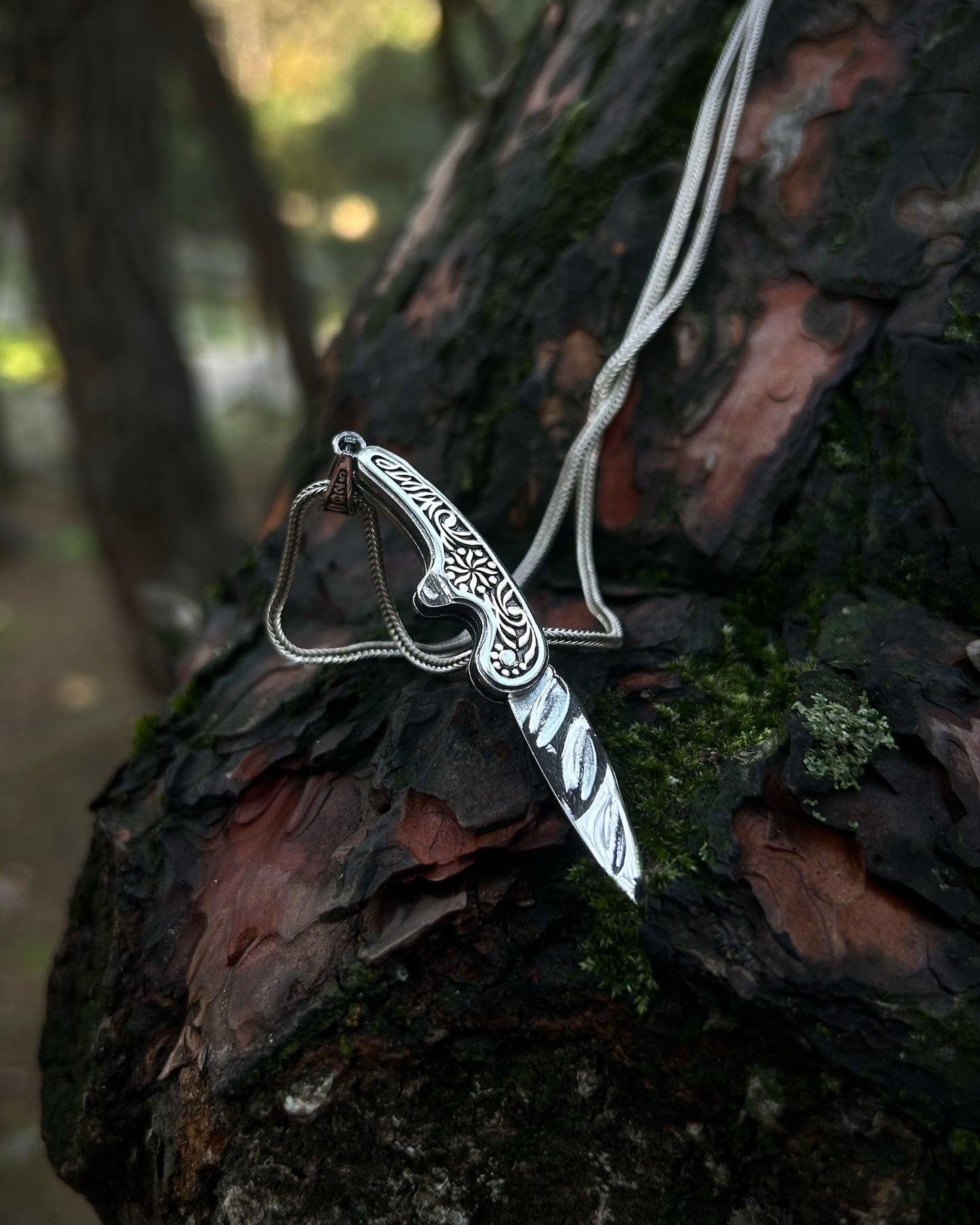 İşlemeli Katlanır Bıçak Kolye – 925 Ayar Gümüş