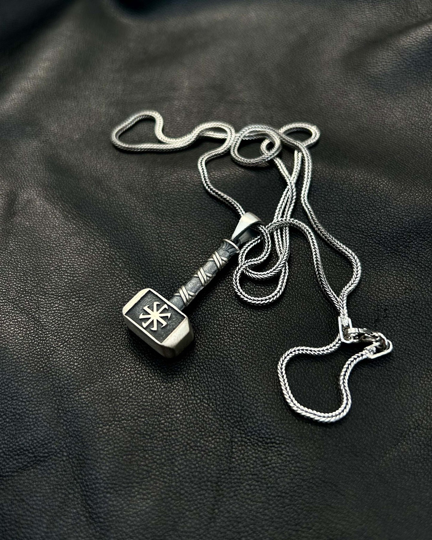 Thor'un Çekici Mjölnir Kolye – 925 Ayar Gümüş-Kolye-Osiris Jewelry