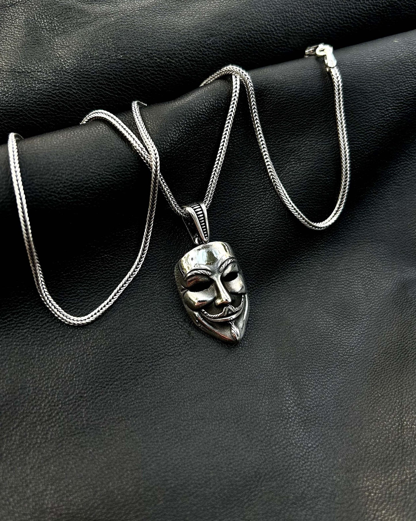 V For Vandetta Kolye – 925 Ayar Gümüş-Kolye-Osiris Jewelry