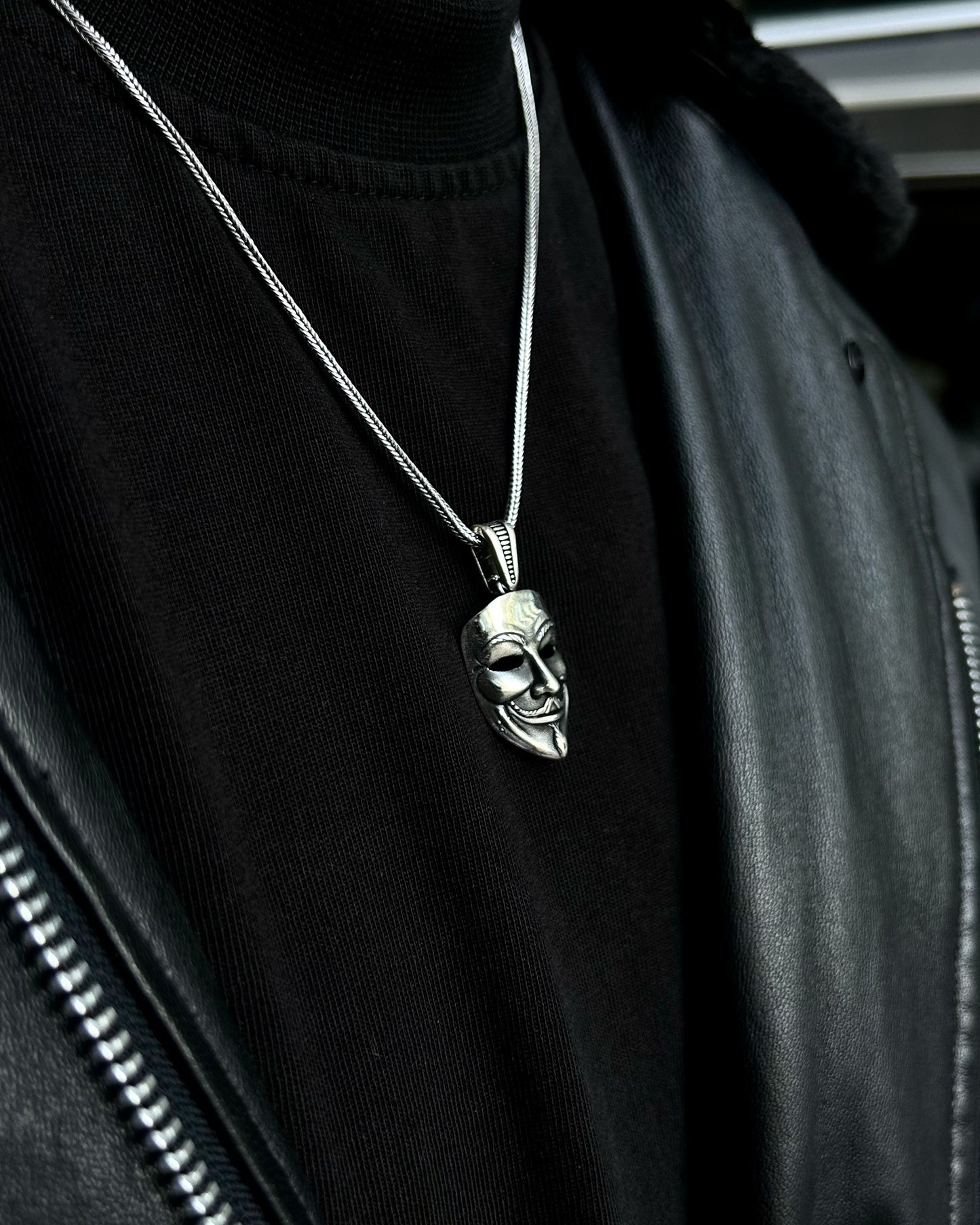 V For Vandetta Kolye – 925 Ayar Gümüş-Kolye-Osiris Jewelry