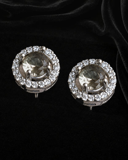Extra Taşlı Zultanite (Diaspore) Erkek Küpe 8 mm, 925 ayar gümüş; stüdyo ürün görünümü