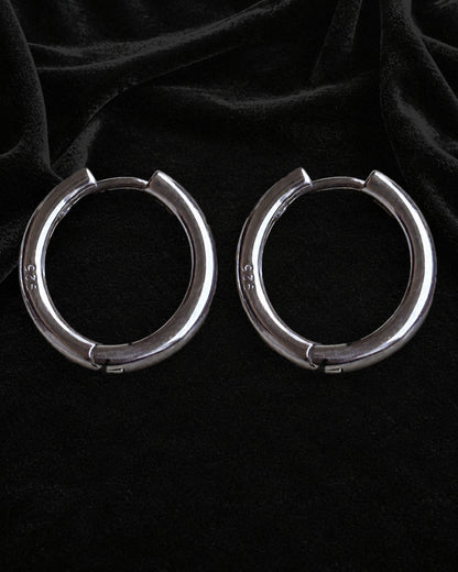 Halka Erkek Küpe 16 mm, 925 ayar gümüş; stüdyo ürün görünümü