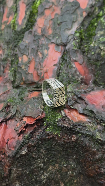 Çatlak Desen Minimal Yüzük – 925 Ayar Gümüş