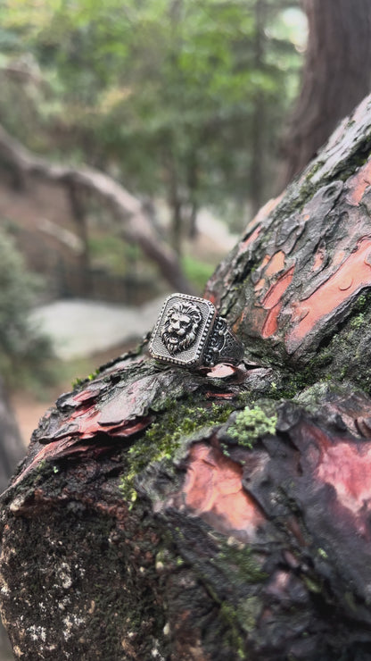 Yaşlı Aslan Başı Yüzük – 925 Ayar Gümüş